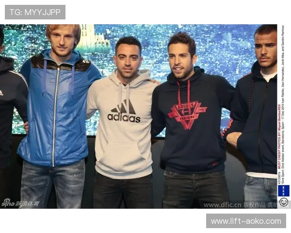 足球球星便装私下魅力展现 全面盘点明星球员私服造型